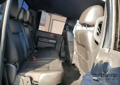 2012 Ford F250 Super Duty z USA, uszkodzony, nr VIN 1FT7W2B68CEB47720